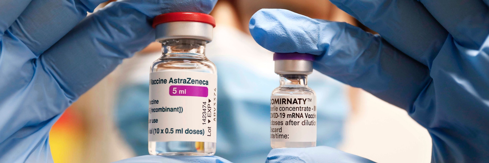 Die Impfstoffe können sehr seltene Krankheiten auslösen.