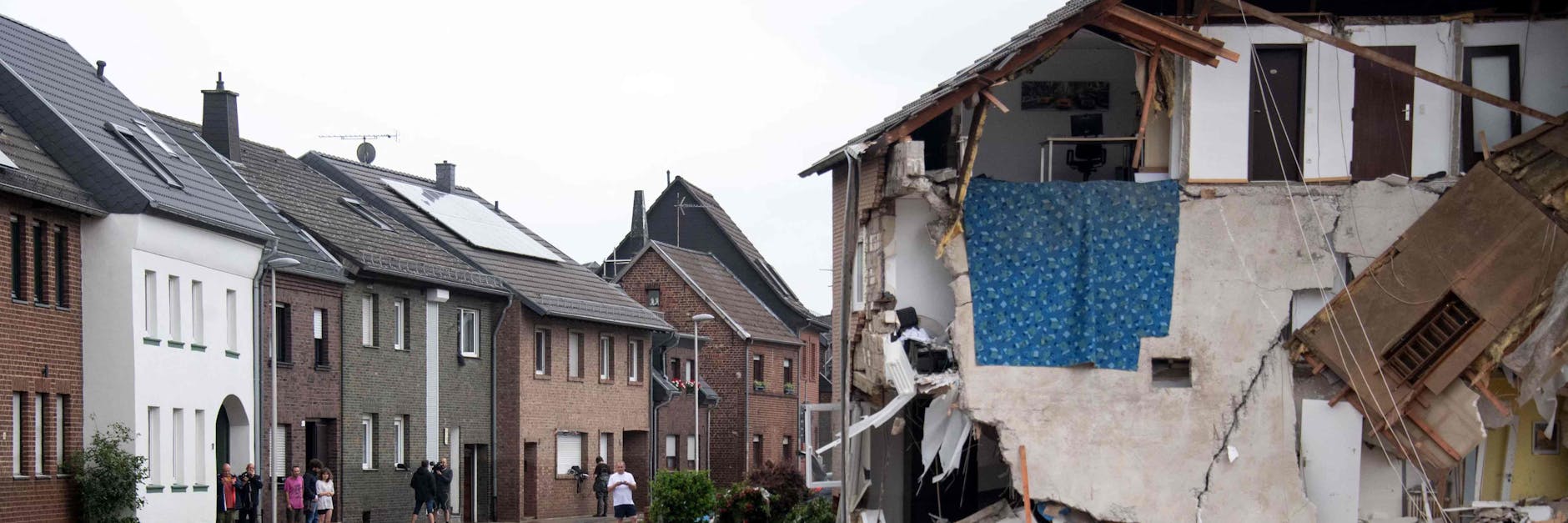 In Erftstadt wurden wurden ganze Gebäude durch die Fluten zerstört.