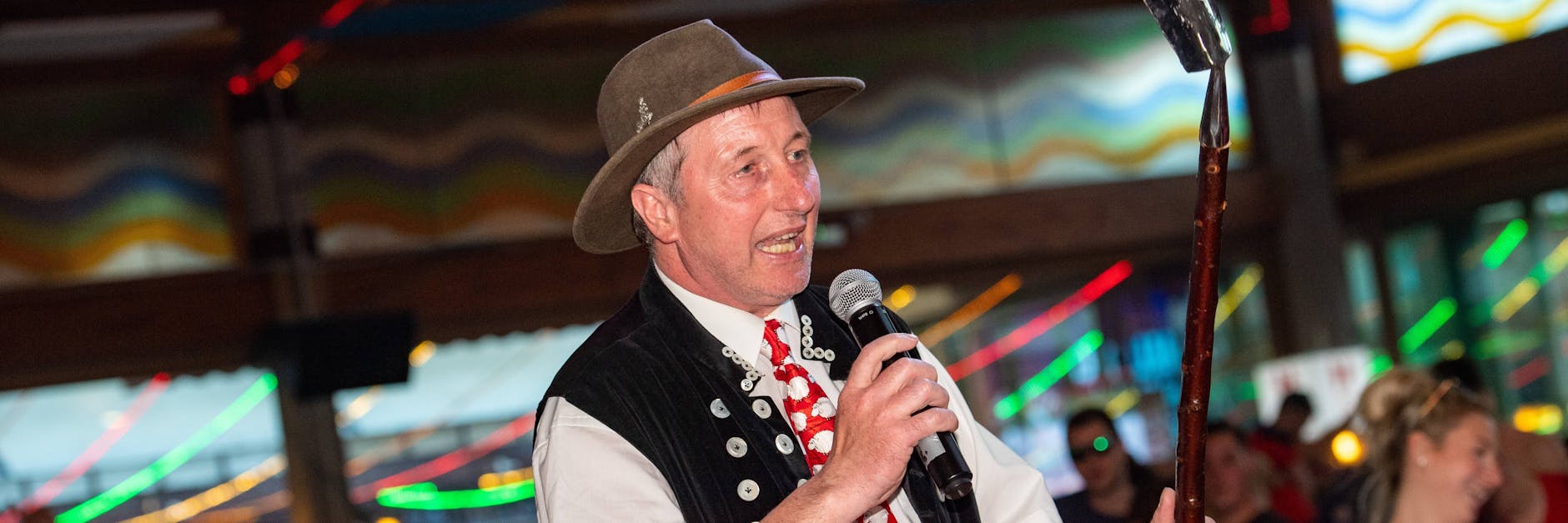 Schäfer Heinrich bei einem seiner Schlager-Auftritte auf Mallorca.