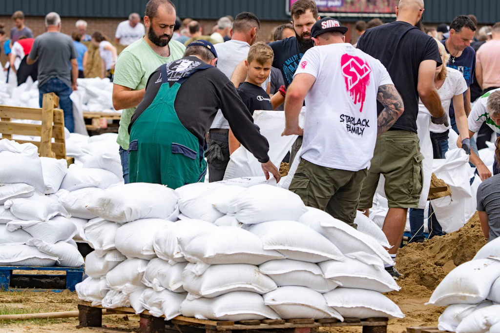 Tausende Niederländer verlassen Häuser wegen Hochwasser