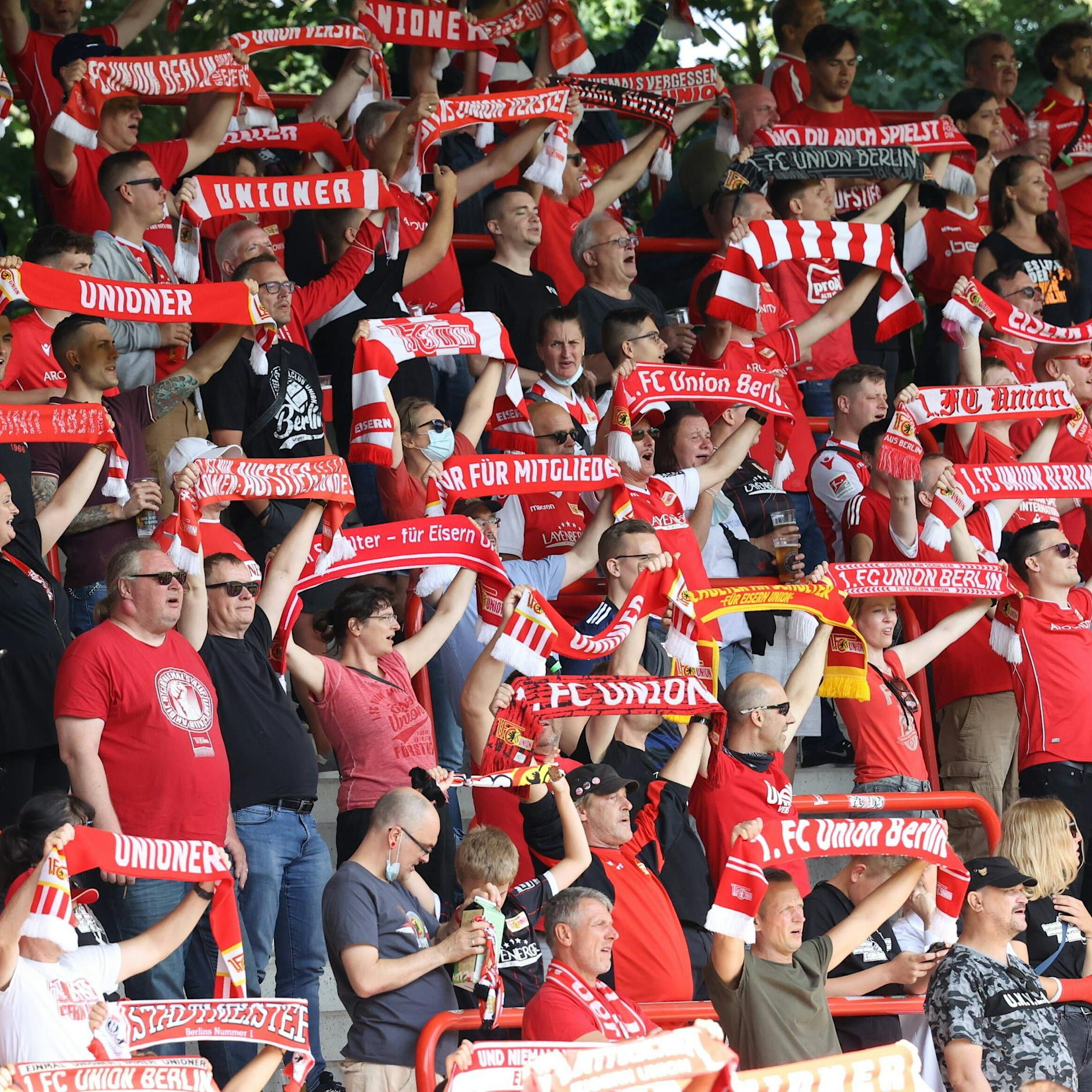 Es wird wieder laut: Union-Test gegen Dresden vor 5000 Fans