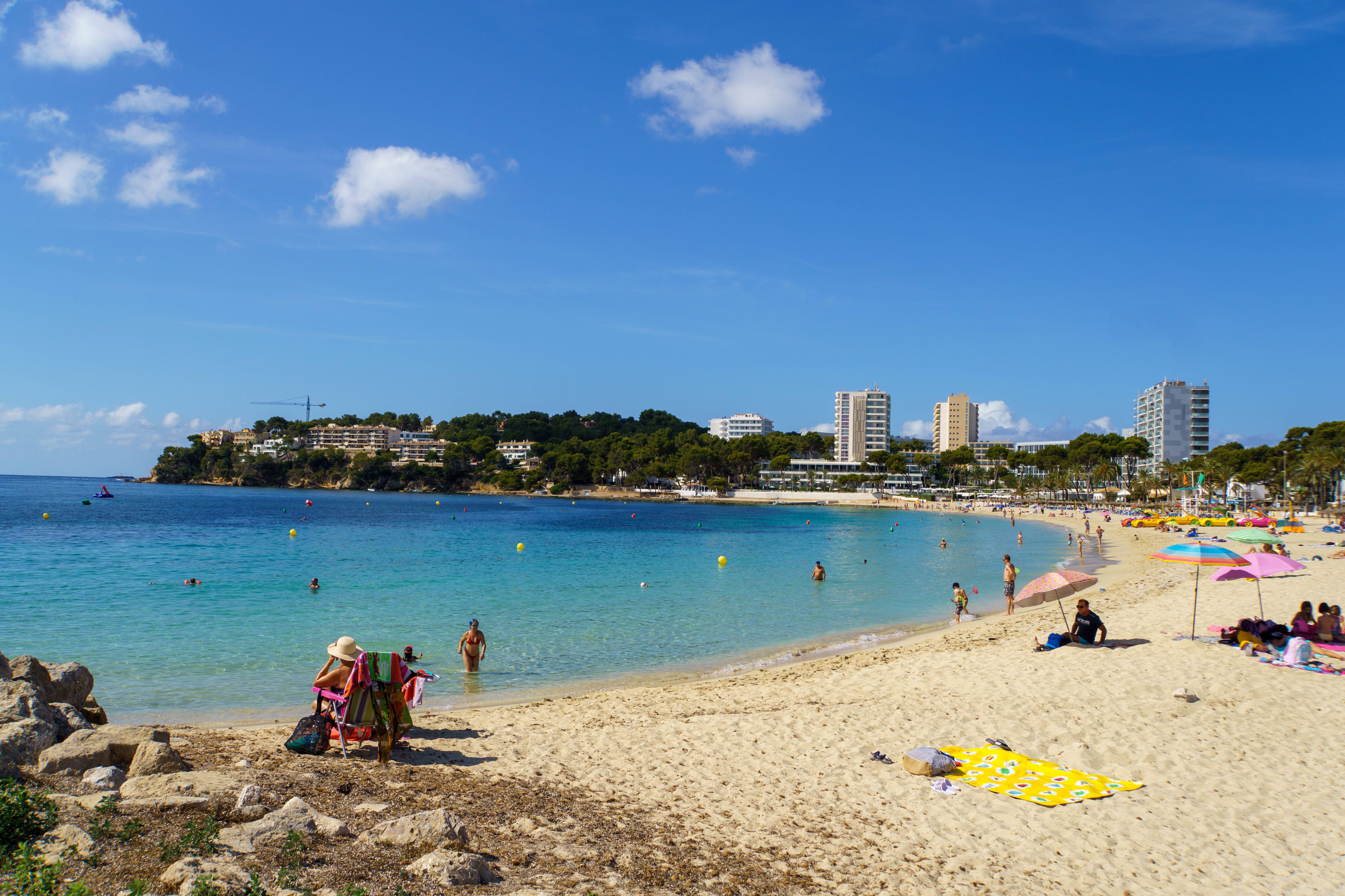 Dramatische Corona-Lage Auf Mallorca: So Viele Neuinfektionen Wie Noch ...