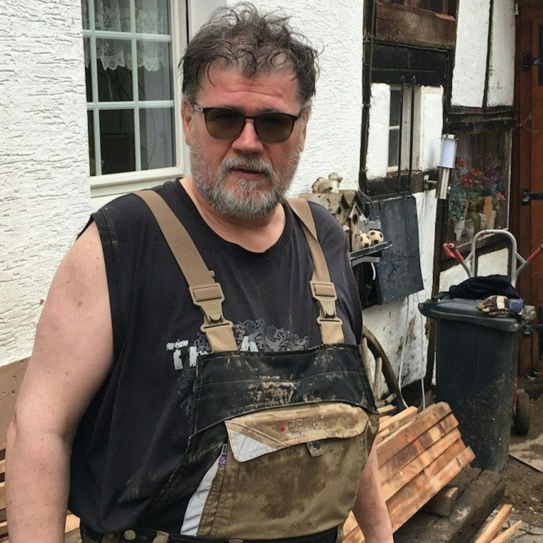 KURIER bei den Flut-Opfern: „Ich habe eh keinen Balken mehr, an dem ich mich aufhängen könnte“