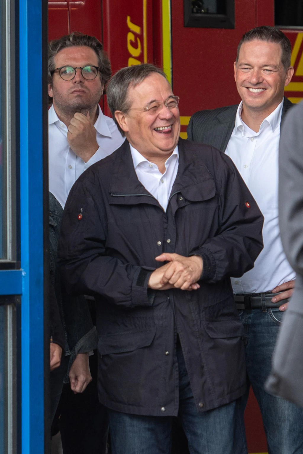 Was für ein peinlicher Typ: Das Lachen des Armin Laschet