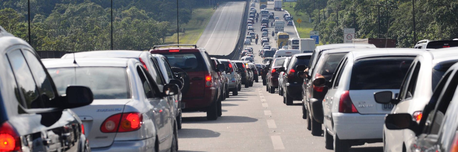 KURIER verrät, was Autofahrer im Urlaub in Sachen Maut und Vignetten beachten müssen.