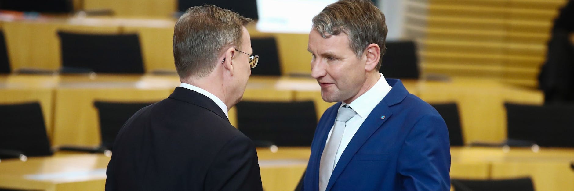 Die beiden werden keine Freunde: Ministerpräsident Bodo Ramelow (Linke) und AfD-Fraktionschef Björn Höcke (r.) im Erfurter Landtag.