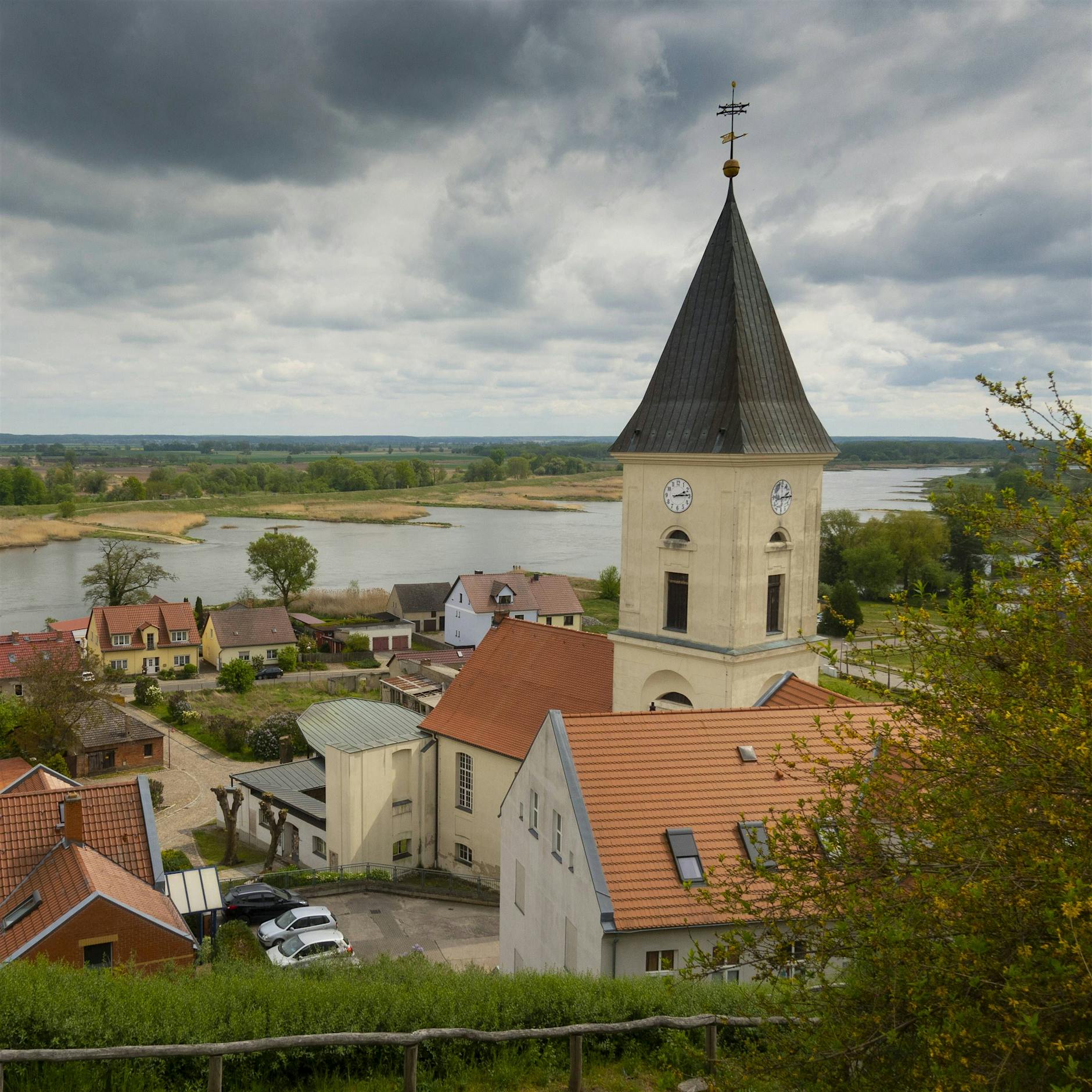 Droht auch wieder eine Sommerflut an Oder und Elbe?