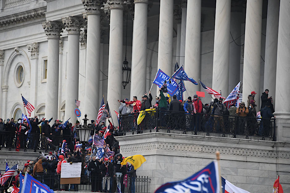 6. Januar, Washington: Trump-Anhänger stürmen das Kapitol.