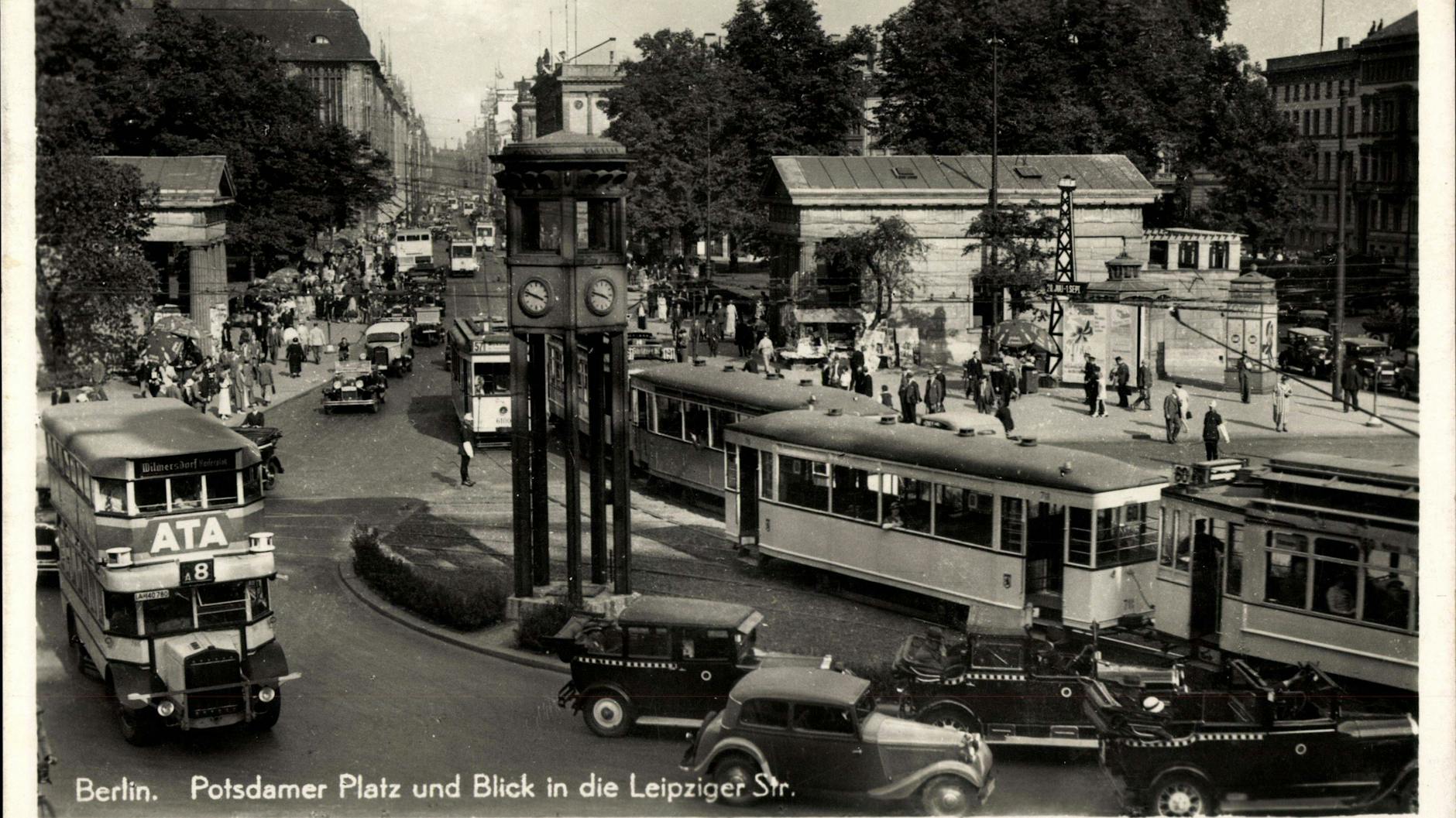 In den 30er-Jahren fuhr eine Straßenbahn durch die Leipziger Straße bis zum Potsdamer Platz.