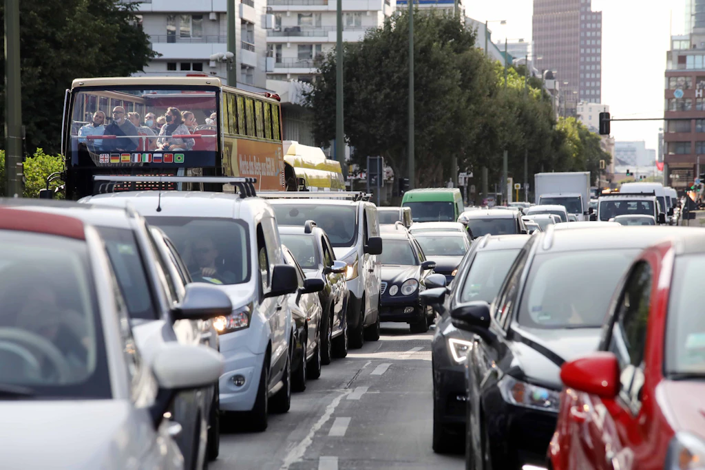 Anwohner machen gegen Straßenbahn-Pläne für die Leipziger Straße mobil