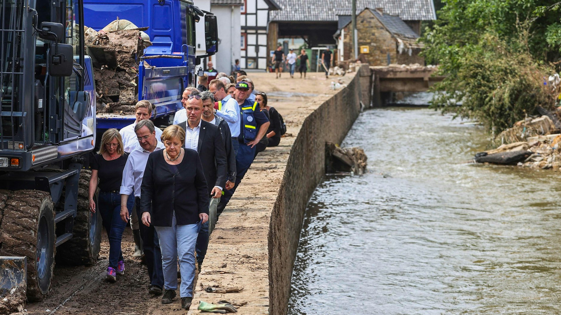 Angela Merkel und Armin Laschet beim Besuch in Bad Münstereifel.