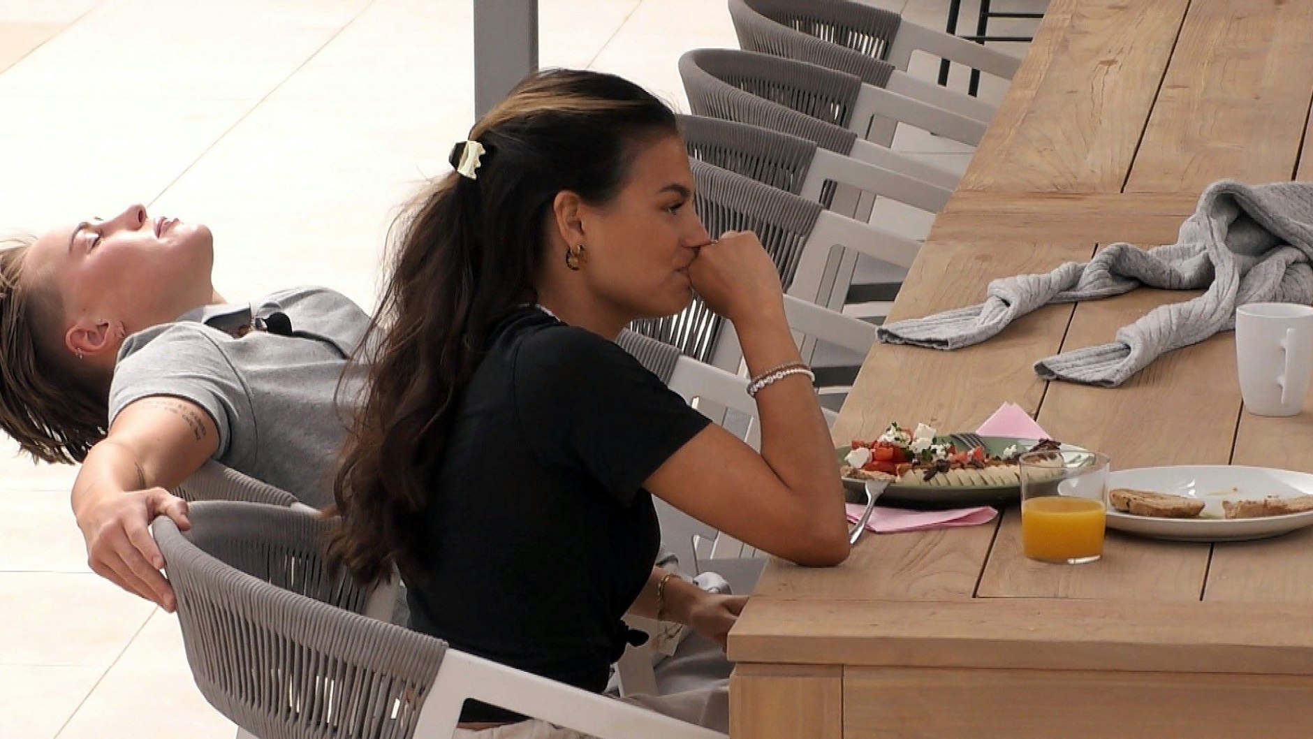 Ohne Missgunst im „Princess Charming“-Finale: Elsa (l.) und Lou.