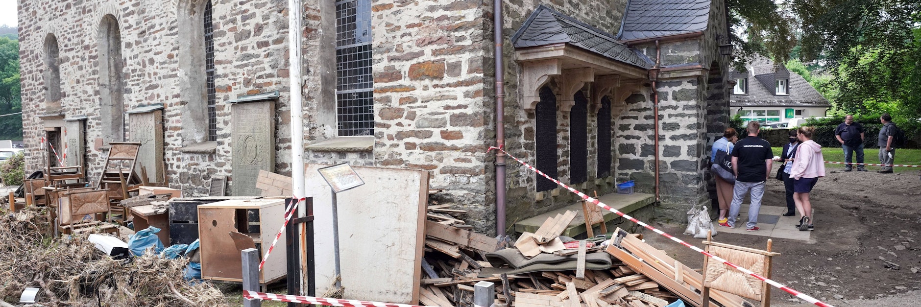 Noch ist es eine fast unüberschaubare Menge – aber schon jetzt ist klar: Vieles kann nach der Hochwasserkatastrophe im Westen Deutschlands nicht wiederverwertet werden.