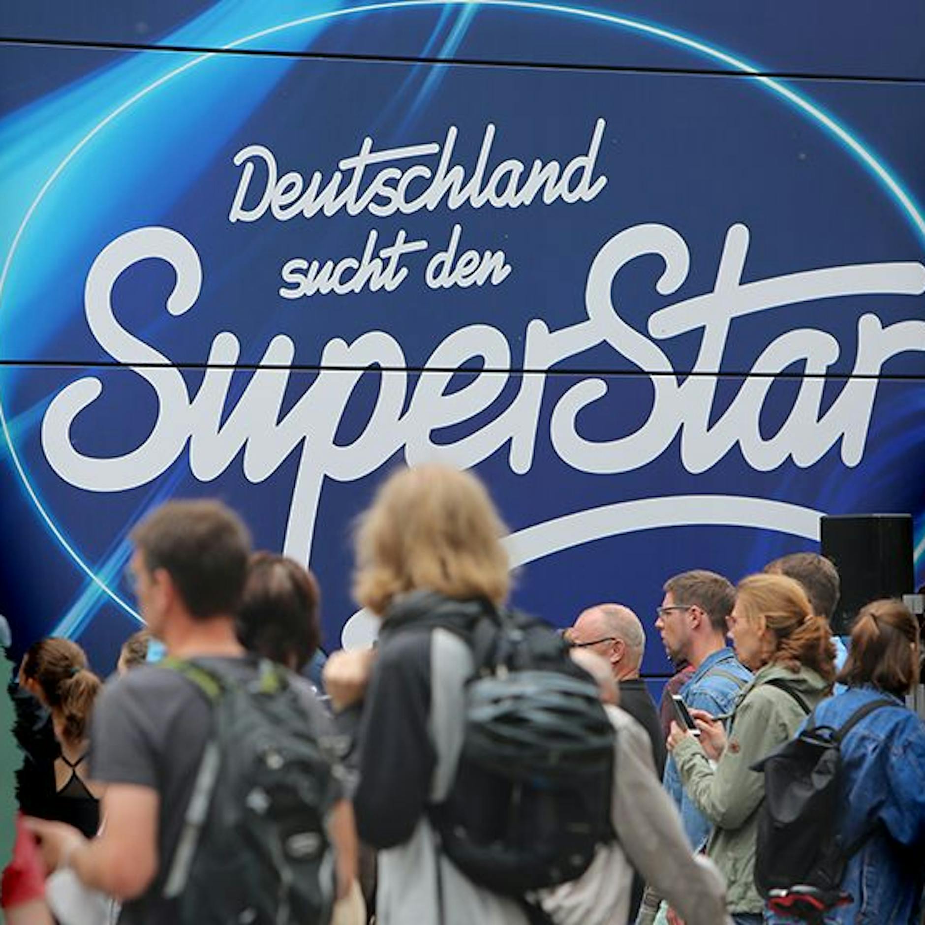 Nach dem Aus von Dieter Bohlen bei „Deutschland sucht den Superstar“: DIESER Schlager-Star wollte in die „DSDS“-Jury – doch Florian Silbereisen kam ihm zuvor…