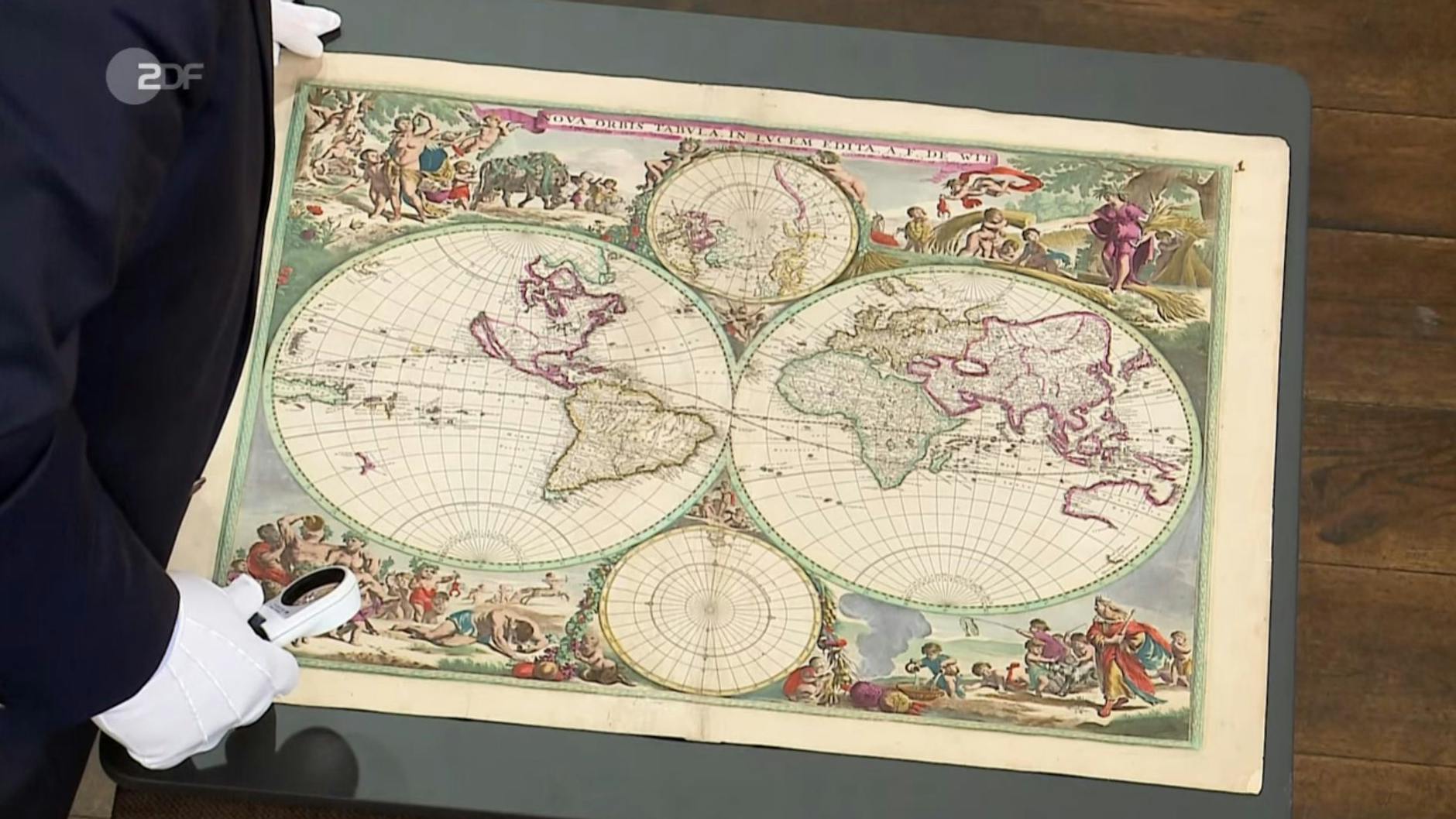 Bei „Bares für Rares" soll diese Weltkarte einen neuen Besitzer finden.