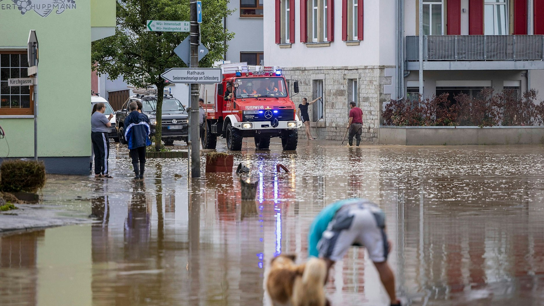 Durch Starkregen kam es diesen Juli in vielen Orten in <a href="https://www.berliner-kurier.de/politik-wirtschaft/hochwasser-expertin-klagt-an-bundesregierung-wurde-schon-tage-vor-der-flutkatastrophe-vorgewarnt-li.171788">Nordrhein-Westfalen und Rheinland-Pfalz</a> zu verheerenden Überschwemmungen.