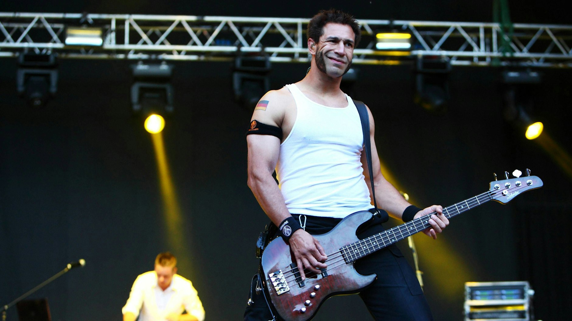 Evil Jared Hasselhoff bei einem Auftritt der Bloodhound Gang.