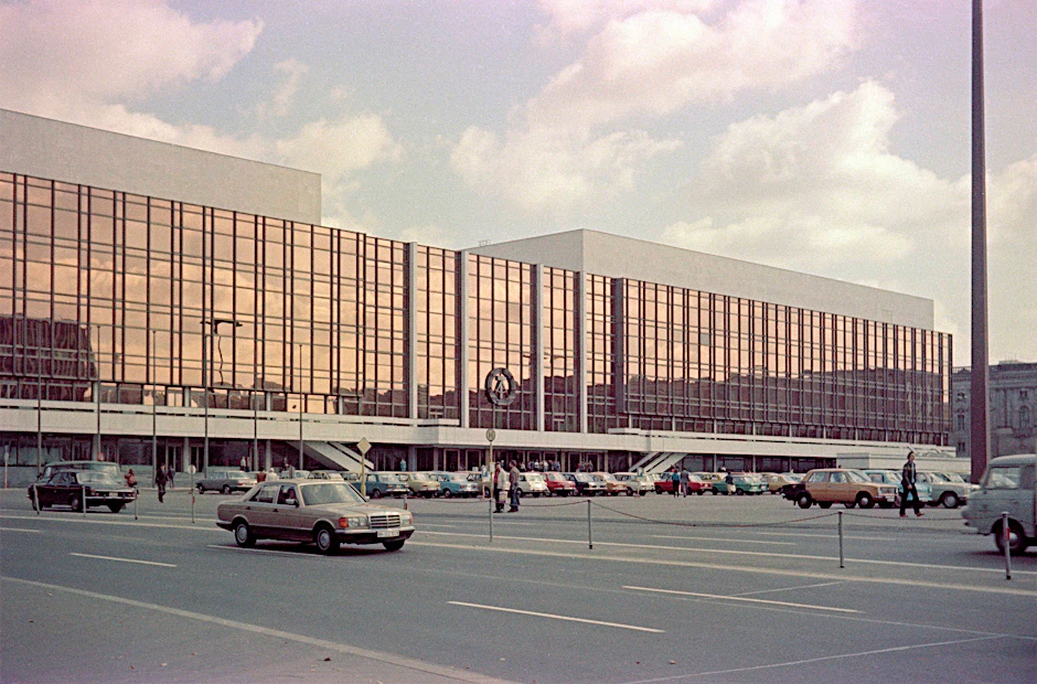 Berlin: Der Palast der Republik.