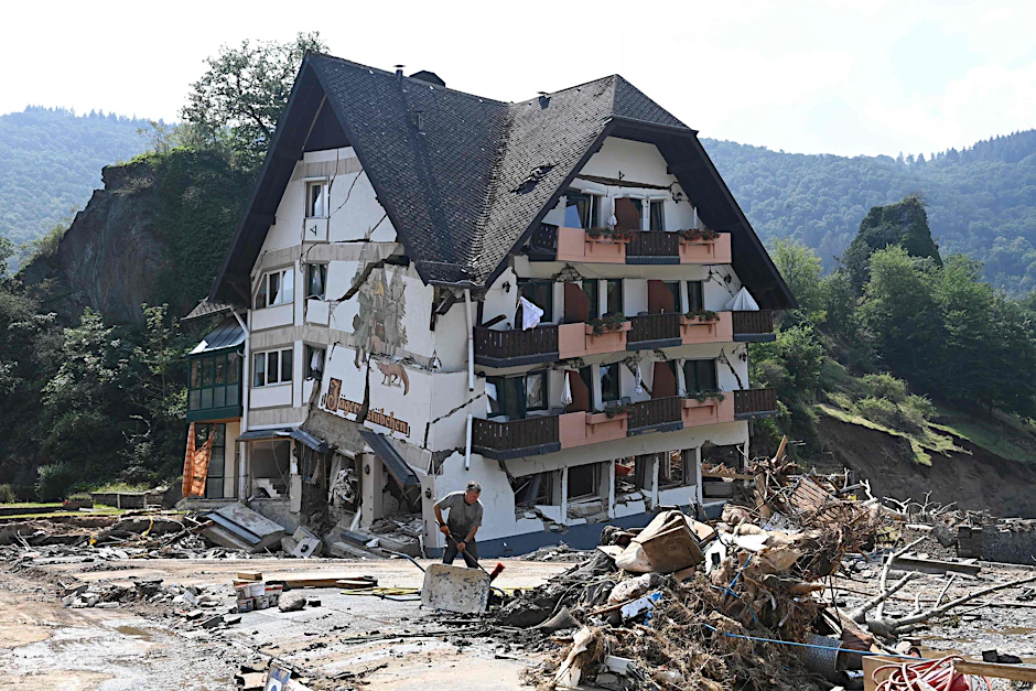Durch eine Sturzflut zerstörtes Haus in Mayschoß, Rheinland-Pfalz