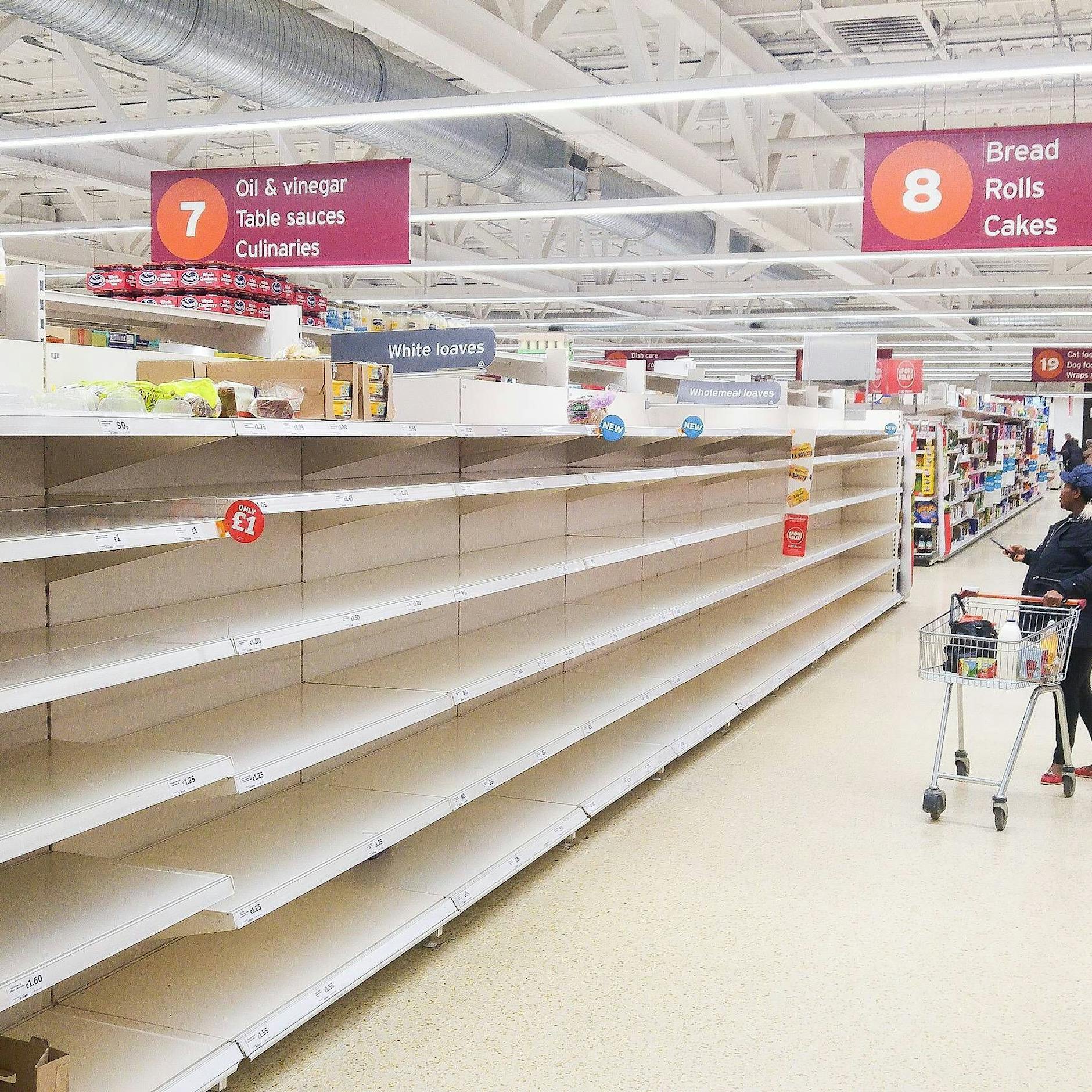 Leere Supermarkt-Regale, Millionen Menschen in Quarantäne! Statt großer Freiheit herrscht in England Chaos-Sommer!