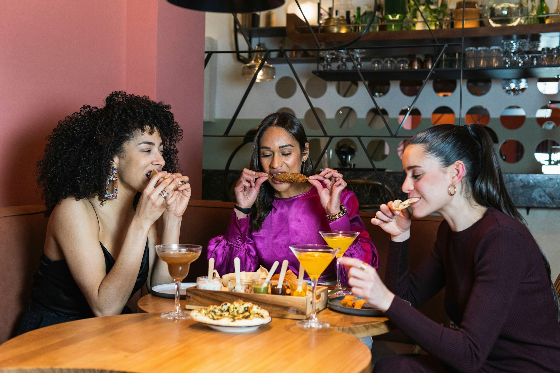 Friedrichshain bietet eine Vielzahl an Restaurants (Symbolbild).