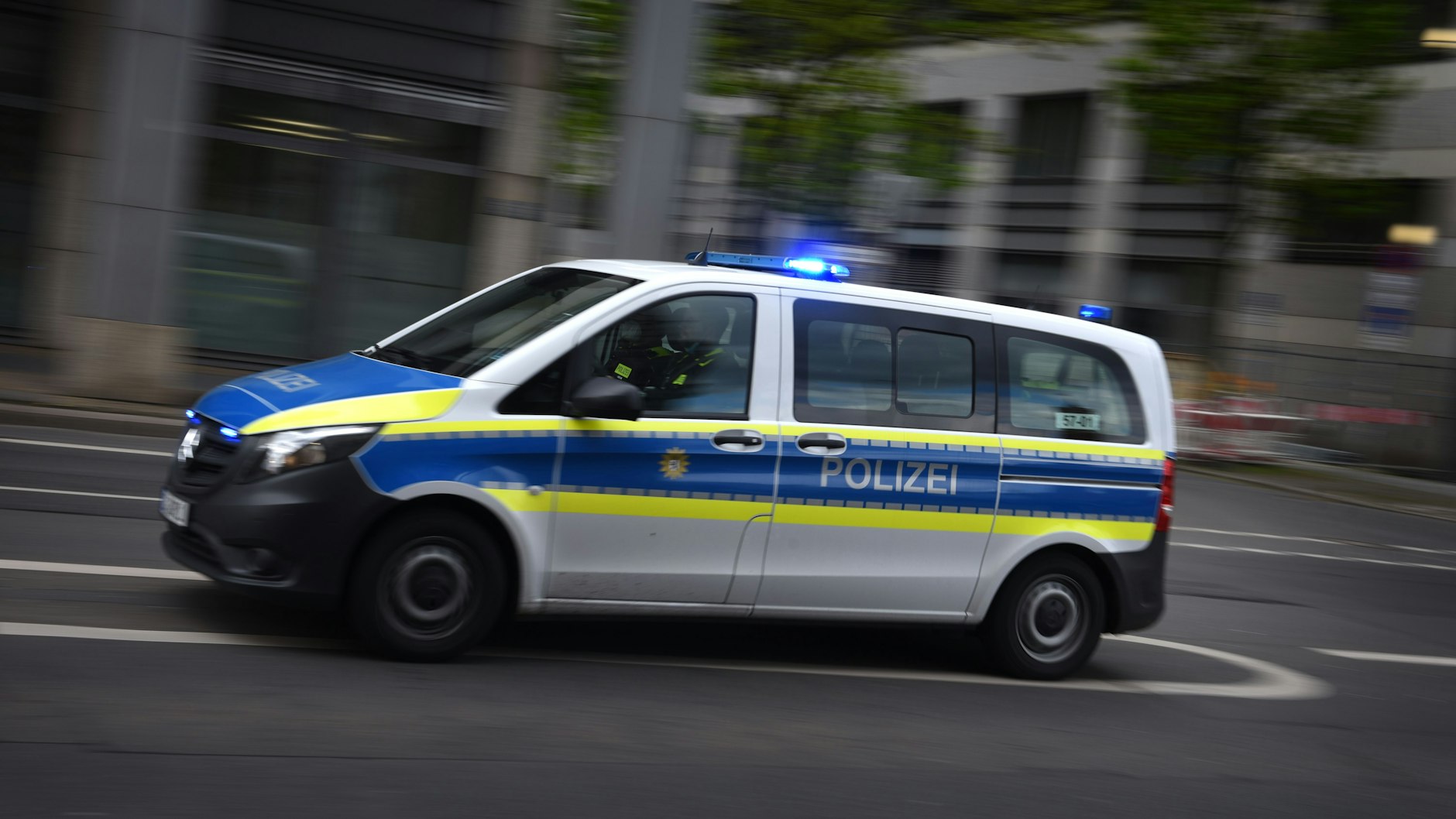 Fünf Polizisten sollen sich im Dienst rassistisch und menschenverachtend verhalten haben.&nbsp;