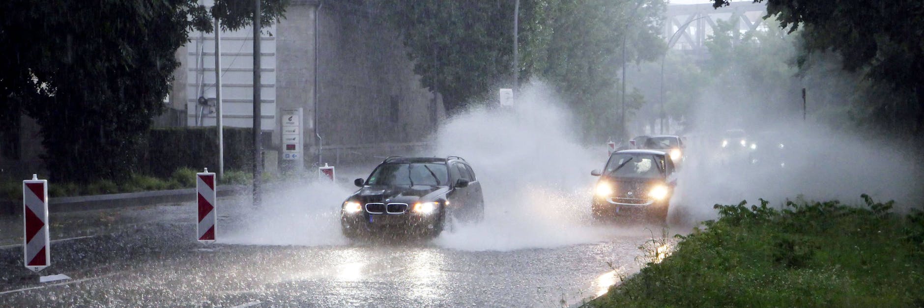 Unwetter mit Starkregen in Berlin am Sonntag. Und so könnte es auch noch weitergehen.