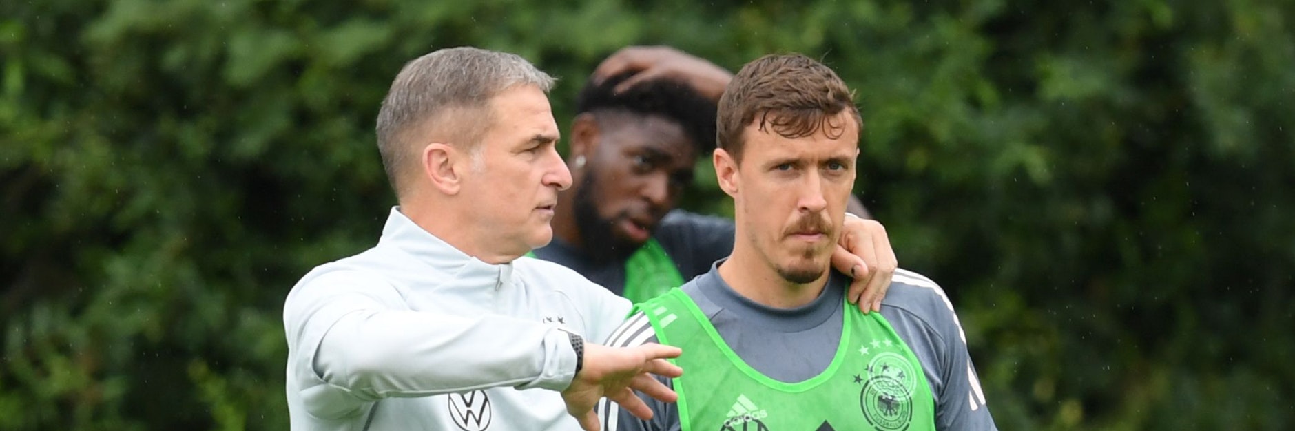 Trainer Stefan Kuntz setzt im letzten Gruppenspiel bei Olympia gegen die Elfenbeinküste auch auf Unions Max Kruse (r.) und Herthas Jordan Torunarigha (M.).