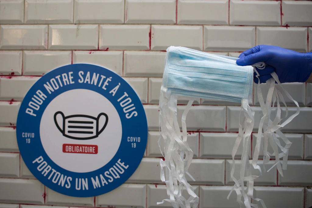 Frankreich: Mehrere Regionen führen Maskenpflicht im Freien wieder ein
