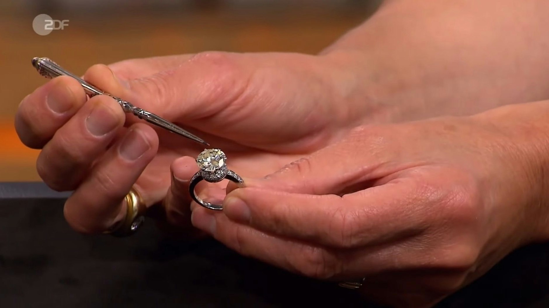 Dieser Ring wurde bei „Bares für Rares“ verkauft.