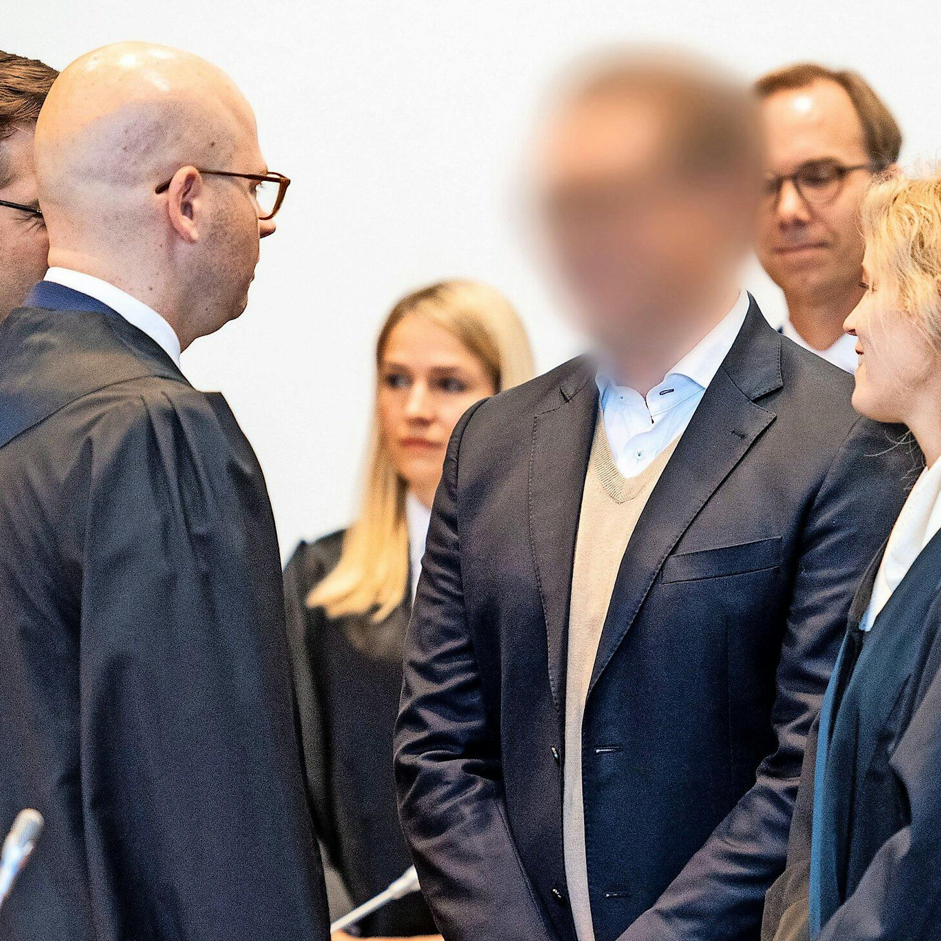 Cum-Ex-Geschäfte: Bundesgerichtshof entscheidet, dass täuschen, tricksen und abkassieren tatsächlich eine Straftat ist ...