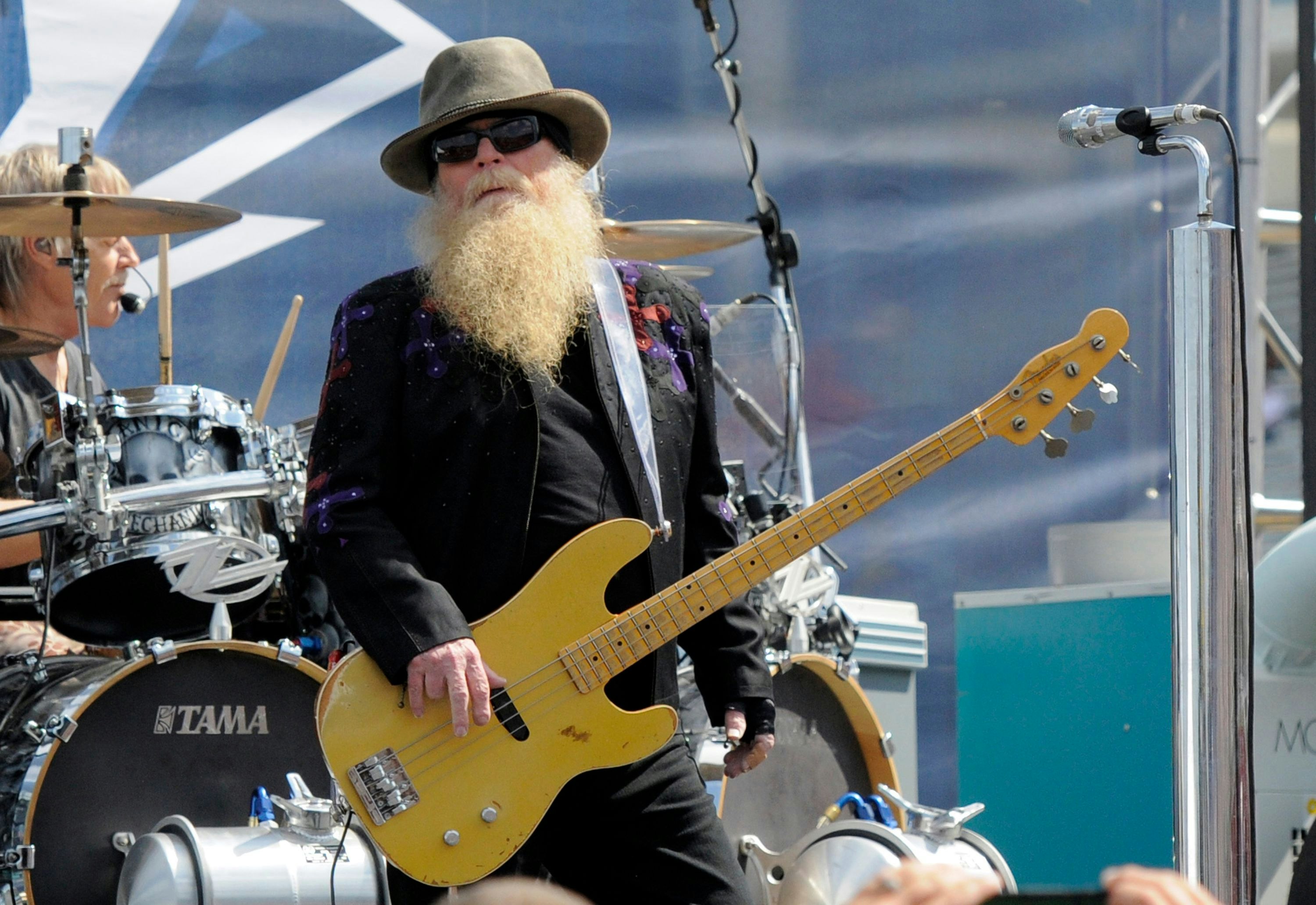 ZZ Top-Bassist Dusty Hill ist tot - Vimarsana News