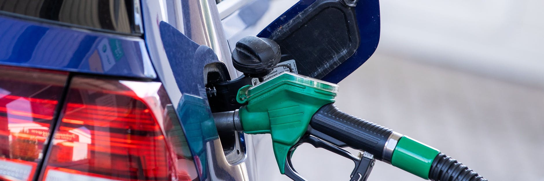 Die Energiepreise steigen seit Monaten, auch Benzin, Heizöl und Erdgas wurde teurer.