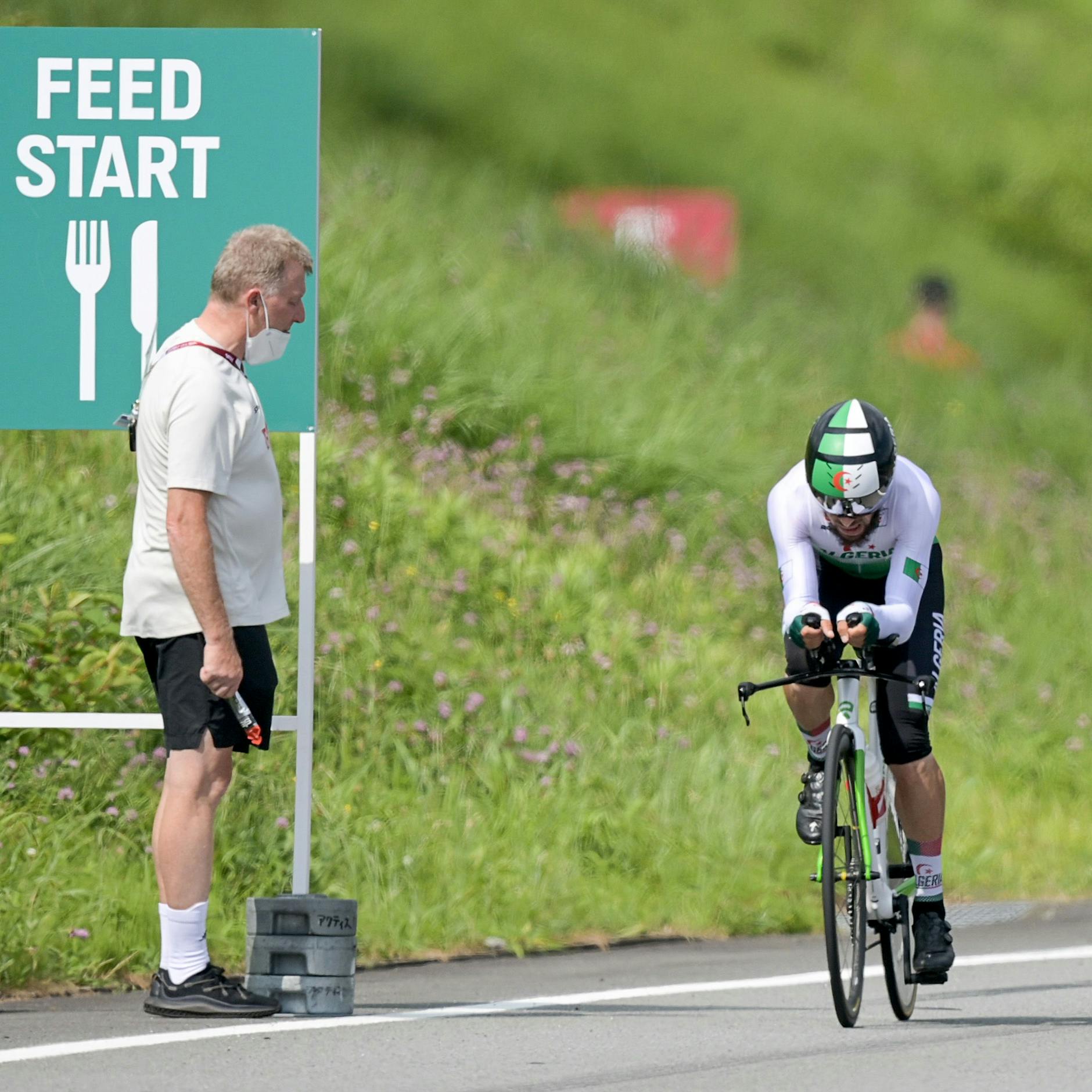 Kameltreiber? So cool reagiert der Algerier Lagab auf den Rassismus-Eklat