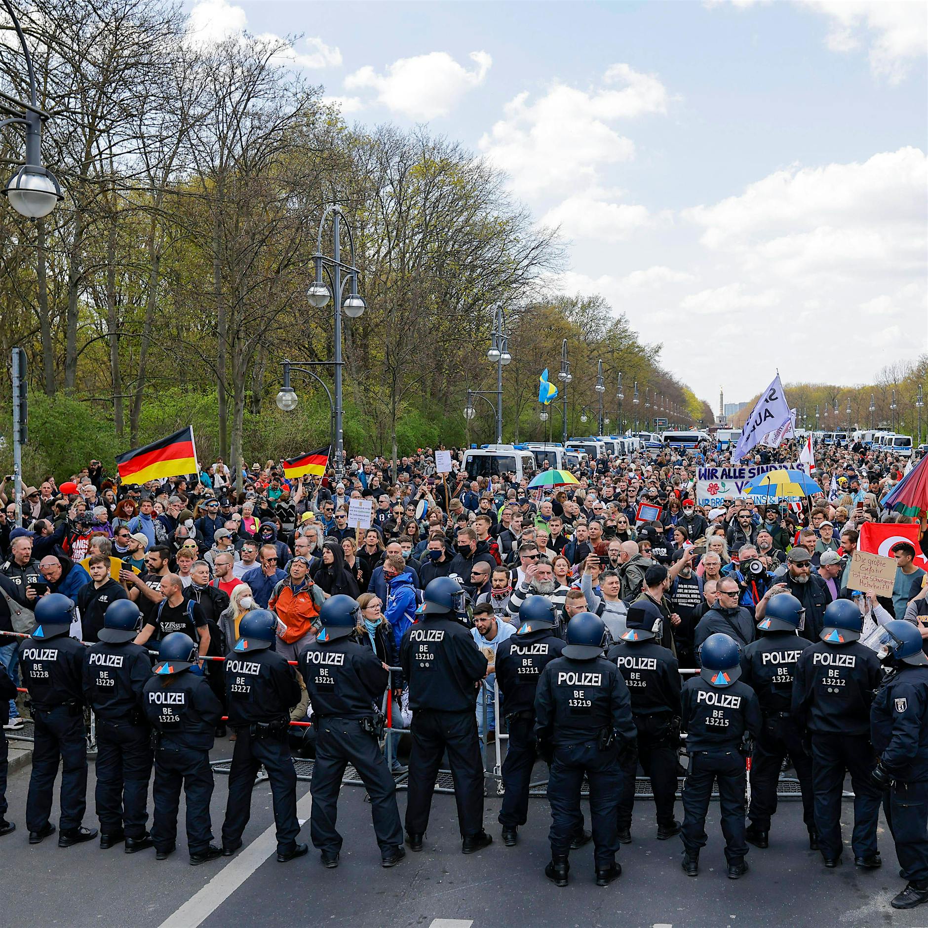 Berliner Polizei verbietet zwölf Corona-Demos