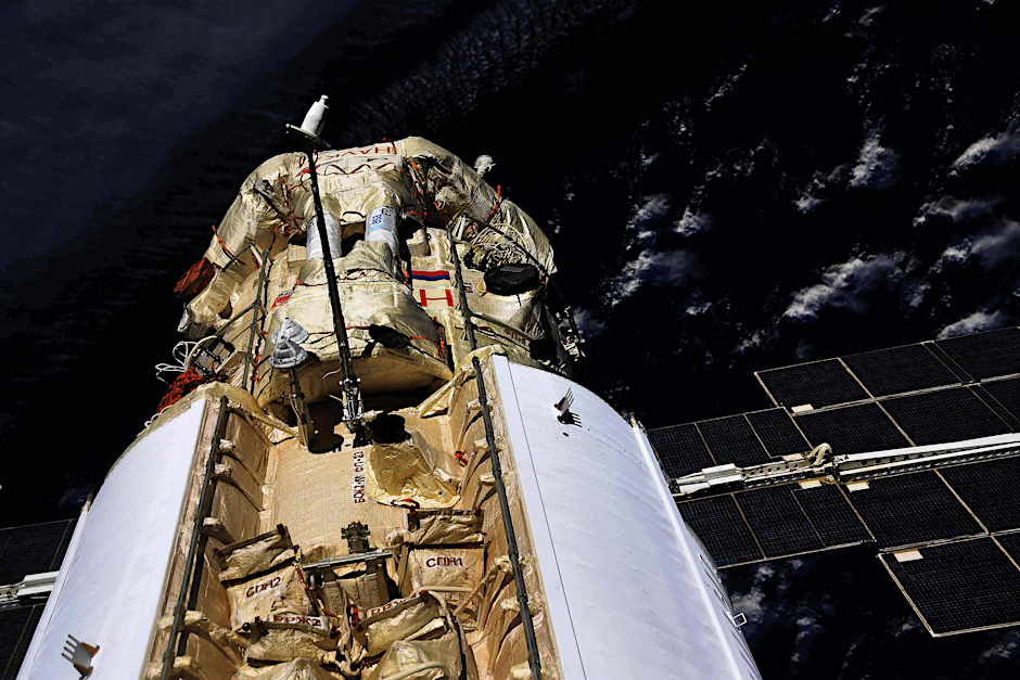 Die Raumfahrtstation ISS ist um das russische Forschungsmodul „Nauka“ erweitert worden.