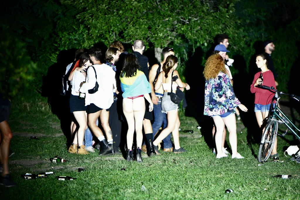 Illegale Partys in Berlin: „Wir bräuchten eine Müllpolizei!“