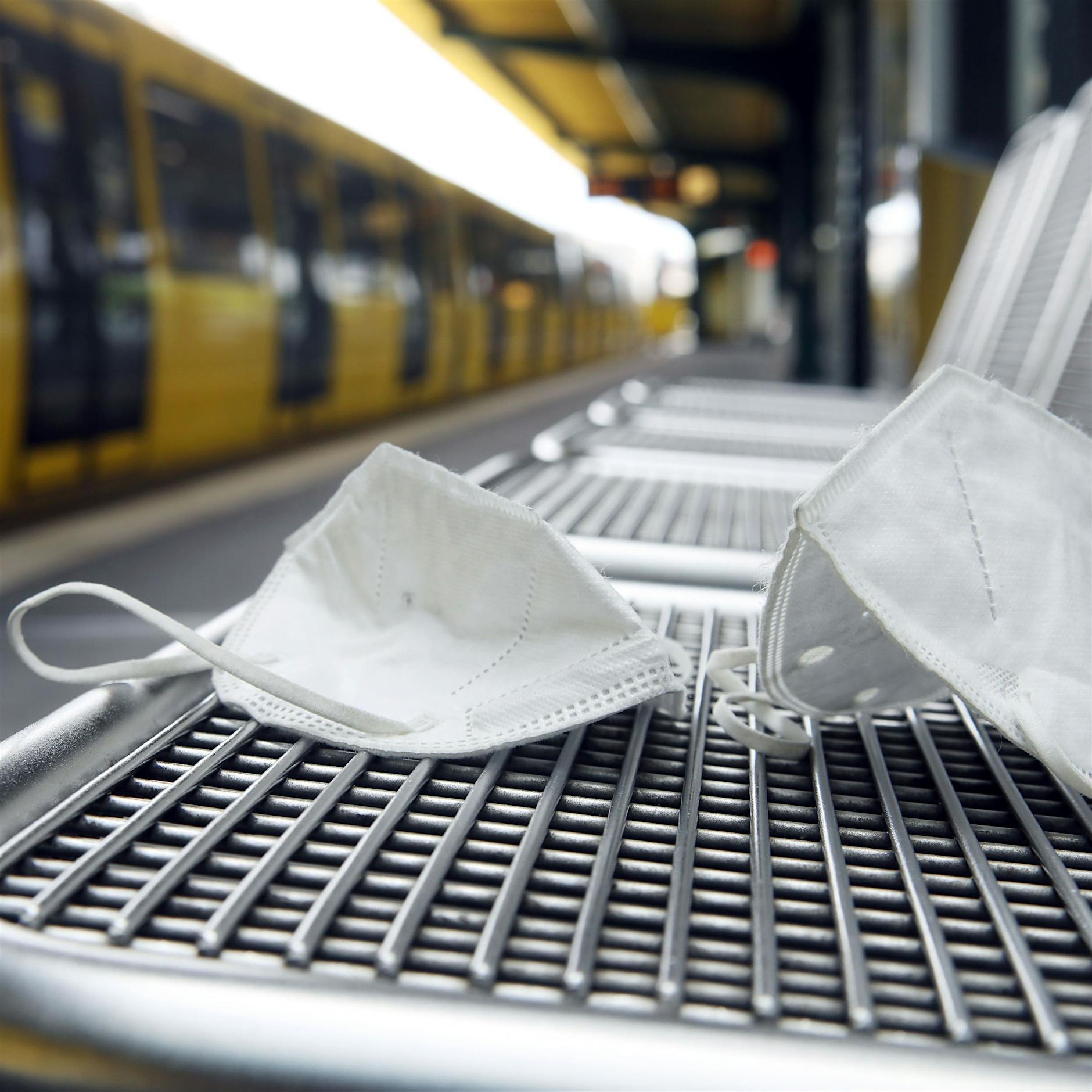 Corona-Masken: Wann können wir wieder in die Gesichter der Menschen blicken?