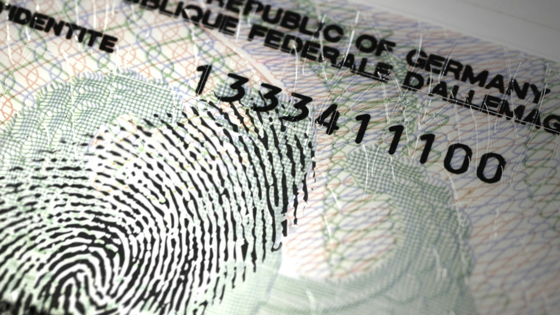 Ab 2. August werden bei Anträgen für einen Personalausweis Fingerabdrücke genommen.