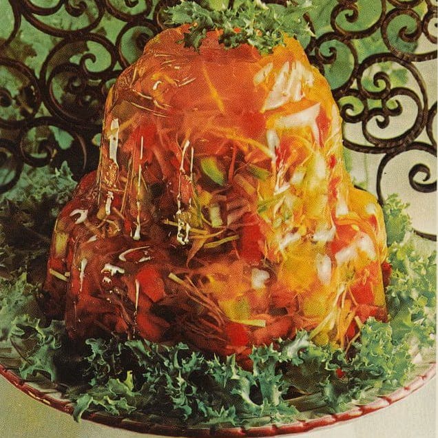 Sieht lecker aus: Herzhafter Wackelpeter mit unbekannten Inhalt!