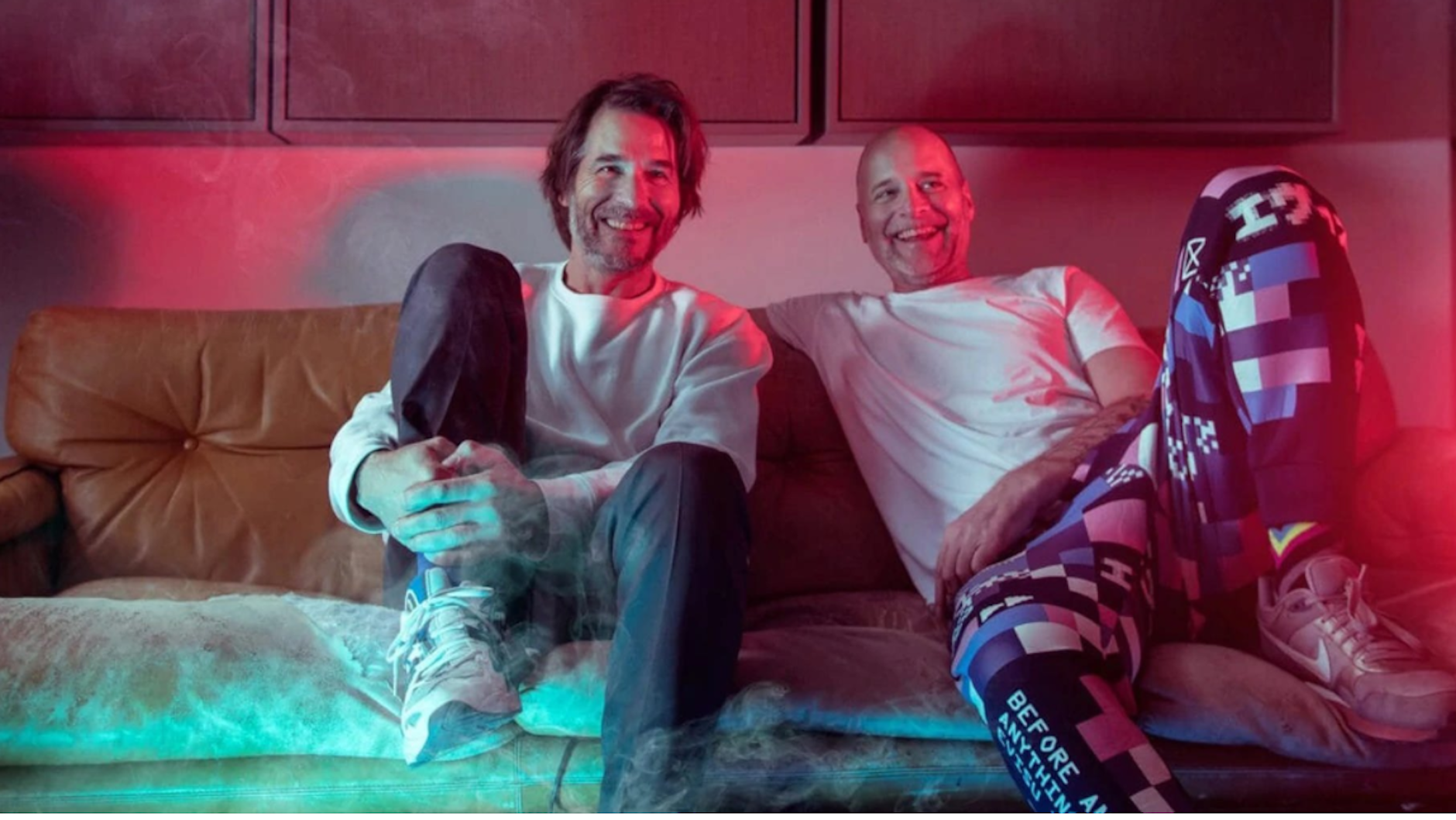 Die Brüder &nbsp;Alexander „Ali“ und Sebastian „Basti“ Schwarz sind als DJ-Duo „Tiefschwarz“ bei der Impfparty dabei.