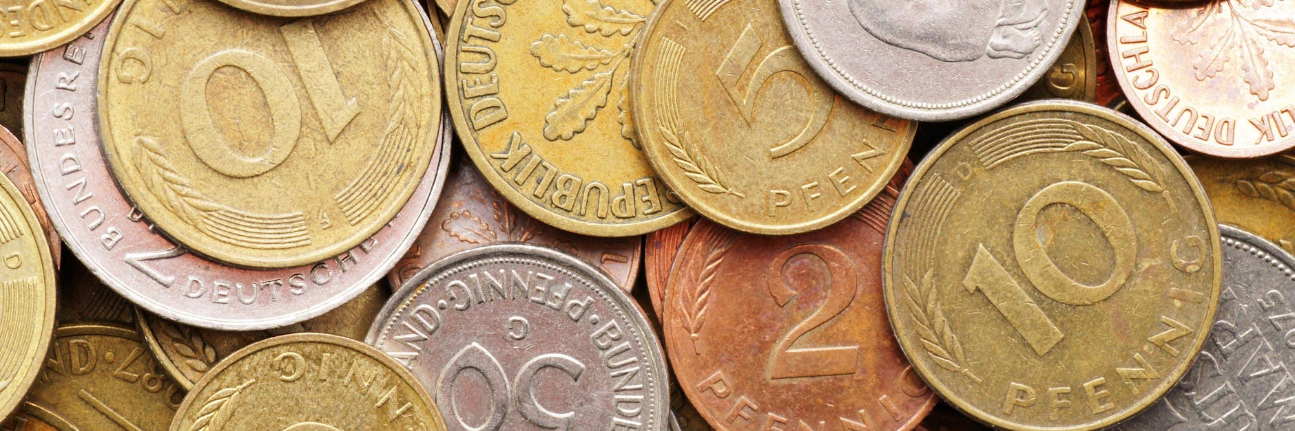 So manche D-Mark und Pfennige werden wohl niemals eingetauscht.