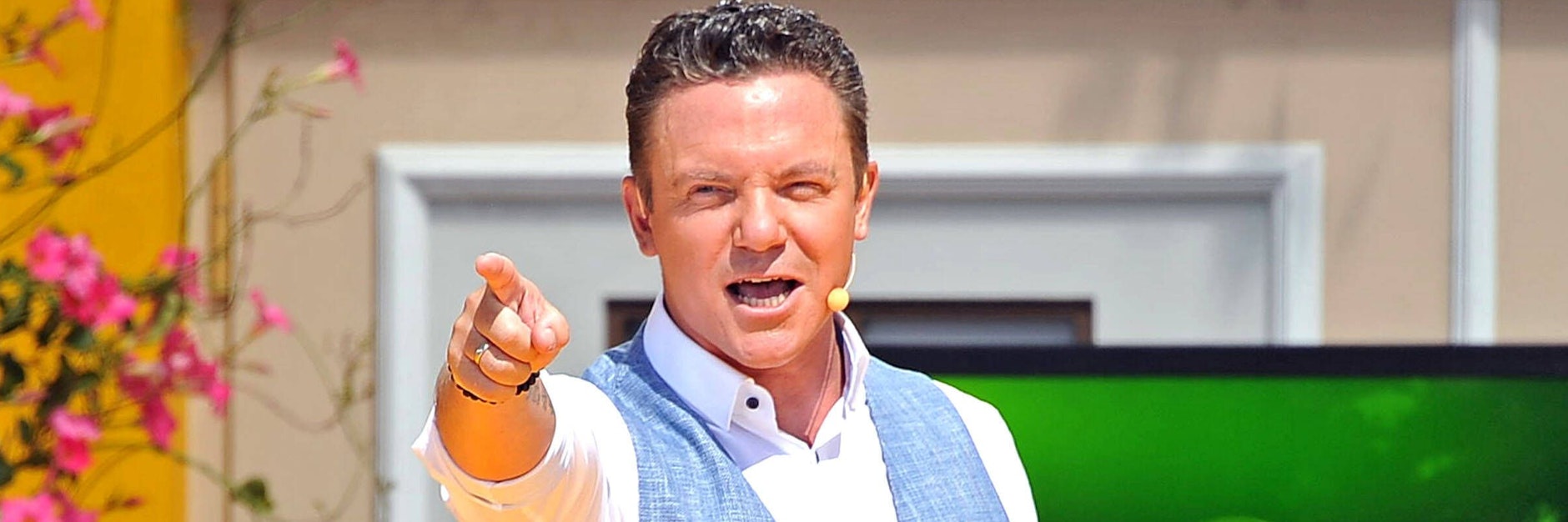 Moderator Stefan Mross während der ARD - Unterhaltungsshow „Immer wieder sonntags“.