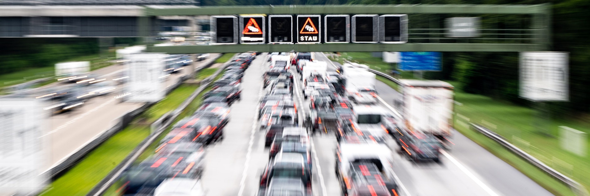 Am kommenden Wochenende wird es wieder eng auf Deutschlands Straßen.&nbsp;