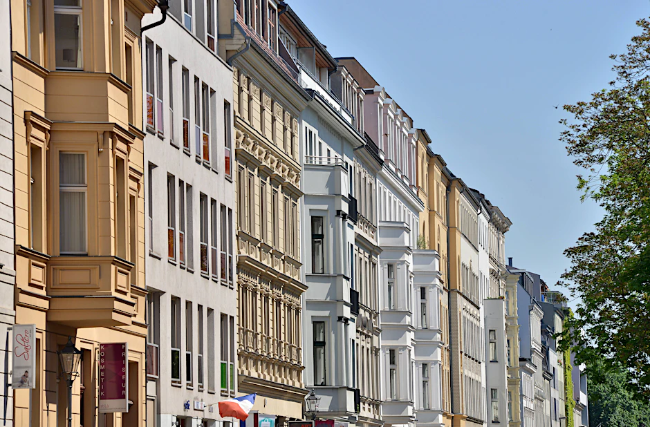 In Altbauten werden Mietwohnungen häufig in Eigentumswohnungen umgewandelt.