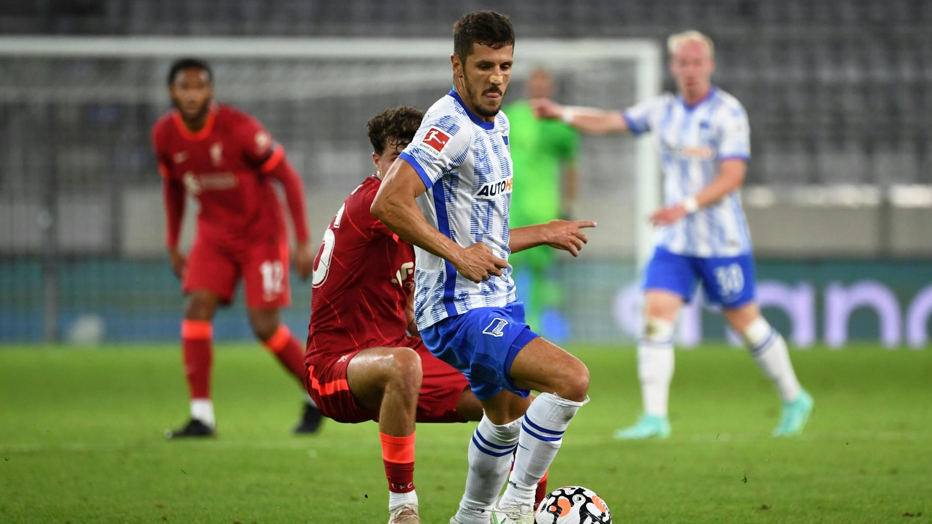 Hertha-Zugang Stevan Jovetic bewies gegen den FC Liverpool nicht nur wegen seiner zwei Tore, was für ein feiner Fußballer er ist. 