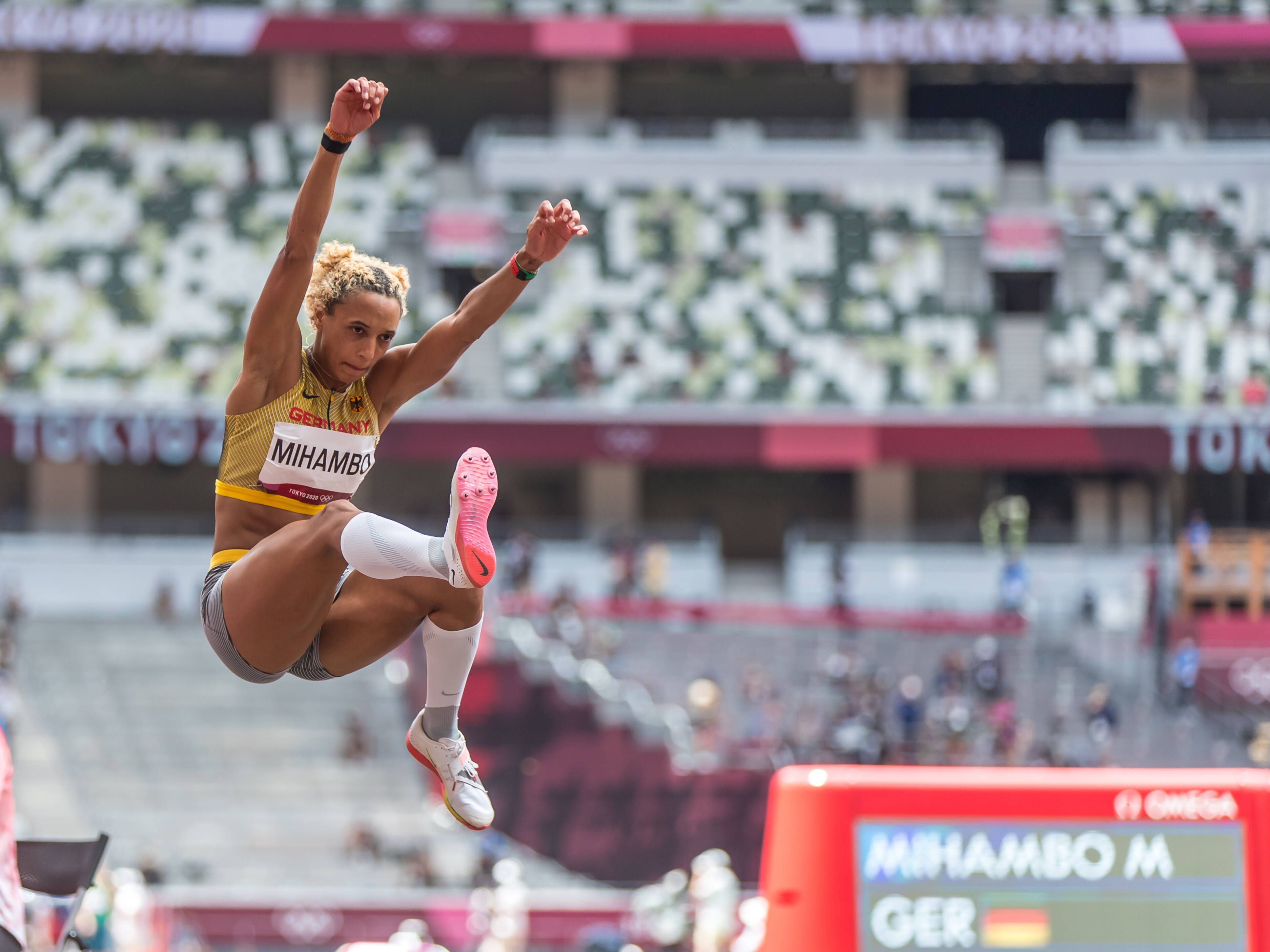 Nerven Aus Stahl: Malaika Mihambo Wird Olympiasiegerin Im Weitsprung