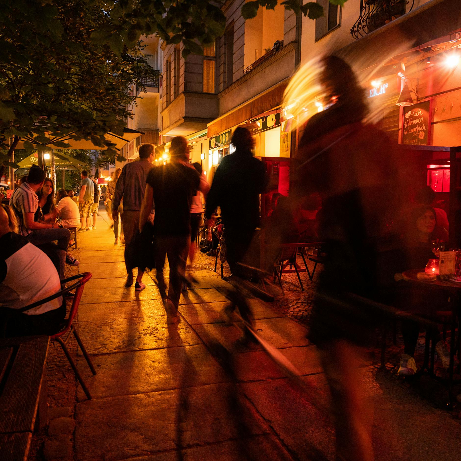 Kneipen- und Restaurantverbot für Corona-Ungeimpfte? Länderchefs gegen Drohungen