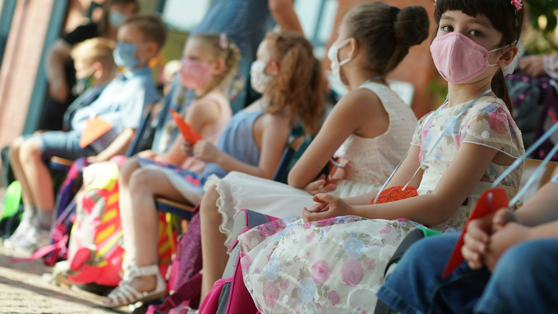 Fancy Ranzen, neues Outfit und die Zuckertüte: In Brandenburg ist es am 7. August so weit, in Berlin erst eine Woche später.&nbsp;