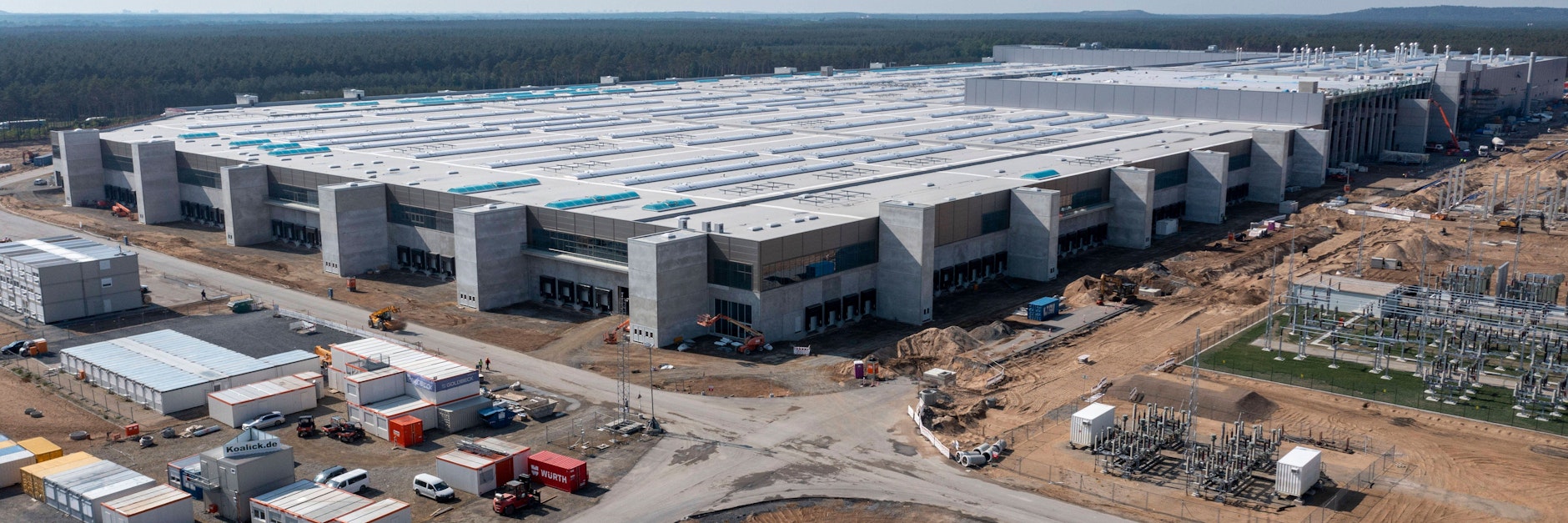 Baustelle der Tesla-Gigafactory in Grünheide am östlichen Berliner Ring. Der Ort befindet sich im Einzugsbereich des betroffenen Wasserverbandes.